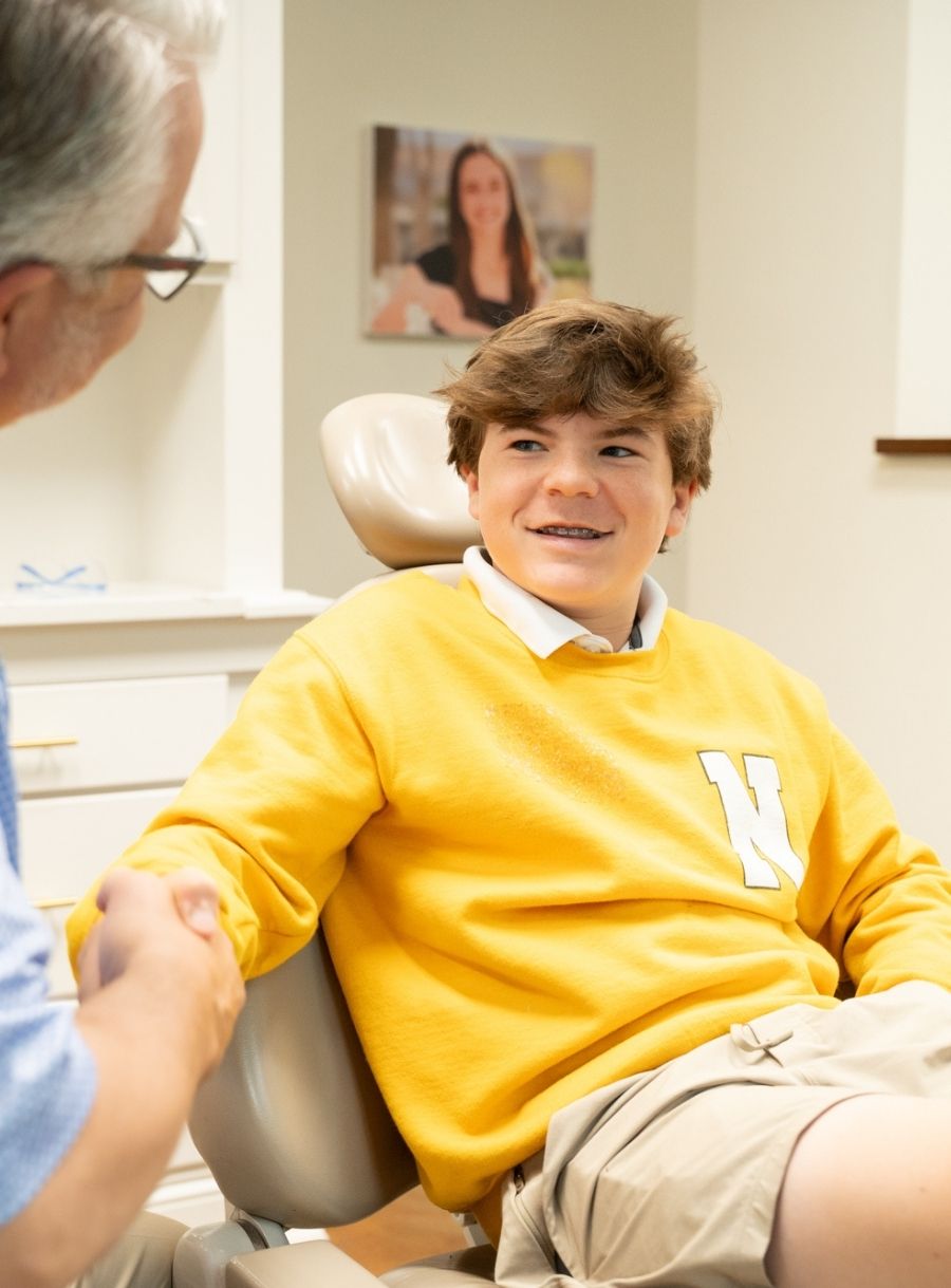 williams orthodontics team members looking at orthodontic scans